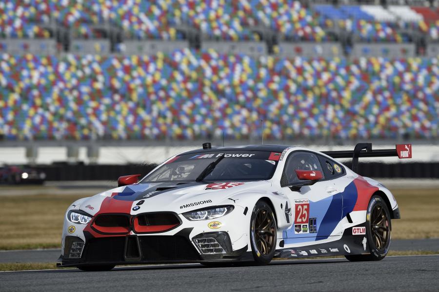  BMW M8 GTE 2018 года  (фото 21 из 43)